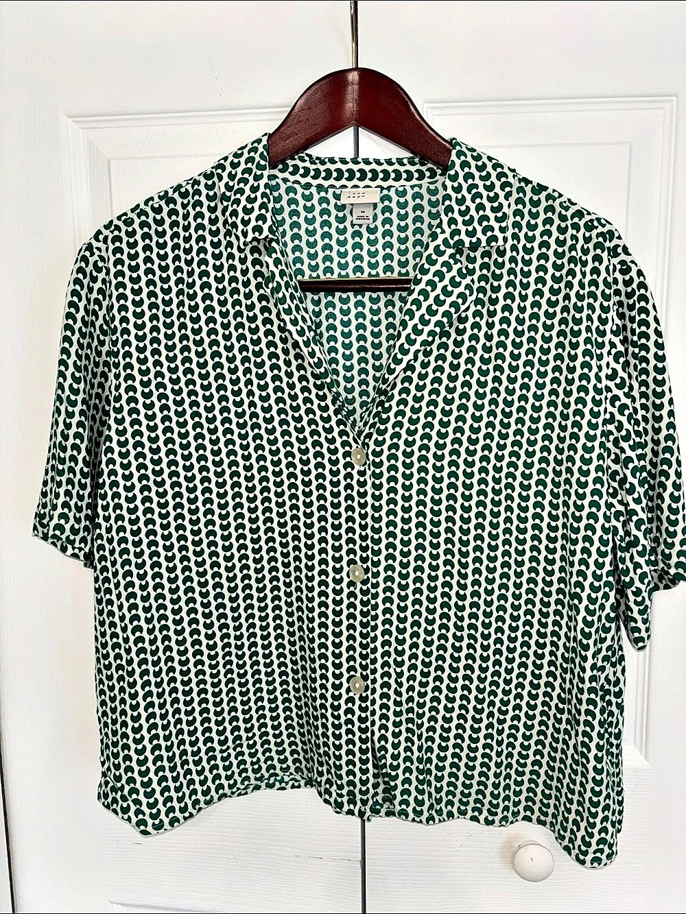 a.new.day Short Sleeve Button Down Camp Shirt and Shorts Set Green & White Size